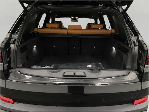 New 2026 BMW X5 xDrive40i AWD/4WD image 5