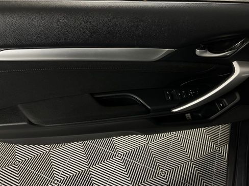 Used 2020 Honda Civic EX image 21