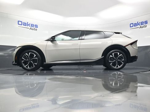 Certified 2022 Kia EV6 Wind w/ Wind Technology Package image 42