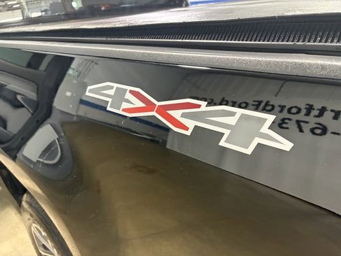 Used 2021 Chevrolet Colorado W/T w/ Custom Special Edition image 25