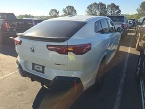 Used 2025 BMW X2 xDrive28i image 10