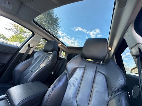 Used 2014 Land Rover Range Rover Evoque Pure Premium image 17