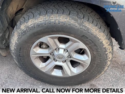 Used 2021 Toyota 4Runner SR5 Premium w/ Moonroof Package AWD/4WD image 9