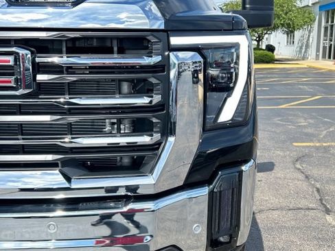 New 2026 GMC Sierra 2500 SLT w/ SLT Premium Package AWD/4WD image 3