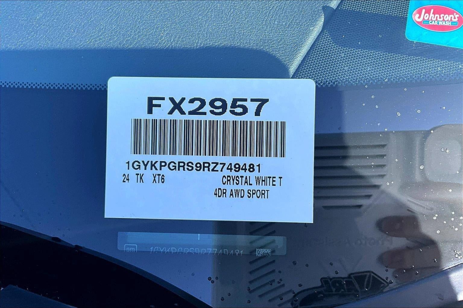 Used 2024 Cadillac XT6 Sport w/ LPO, ONYX Package AWD/4WD image 4