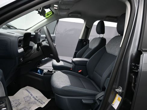 Used 2025 Ford Maverick XLT image 5