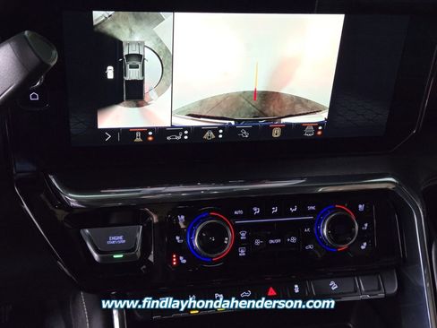 Used 2024 GMC Sierra 2500 Denali Ultimate w/ Max Trailering Package image 19