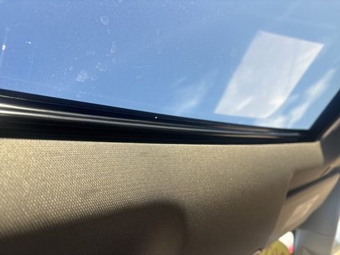 Certified 2025 GMC Sierra 1500 Denali image 27