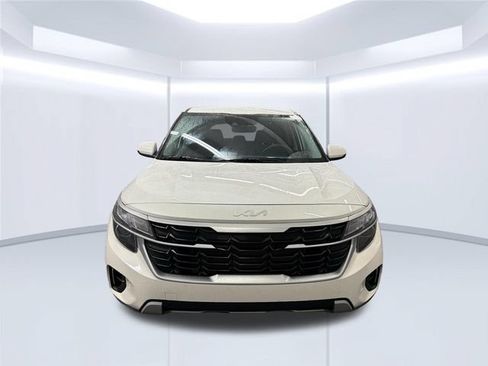 Used 2024 Kia Seltos LX AWD/4WD image 9