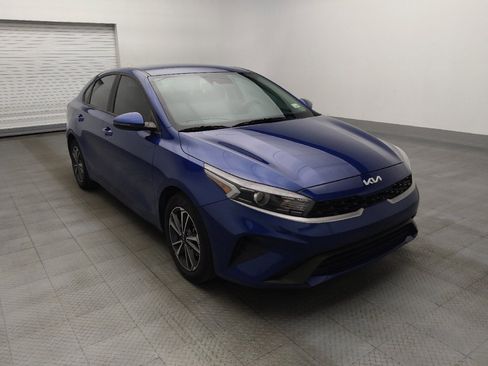 Used 2024 Kia Forte LXS w/ LXS Technology Package FWD image 13