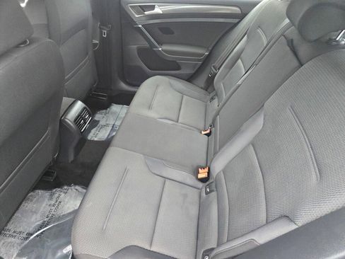 Used 2019 Volkswagen e-Golf SE w/ Driver Assistance Package image 15