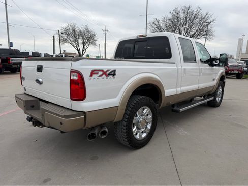 Used 2014 Ford F250 King Ranch w/ King Ranch w/Chrome Package image 3