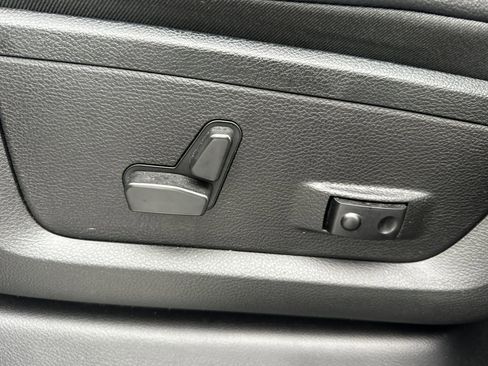 Used 2022 RAM 3500 Laramie image 13