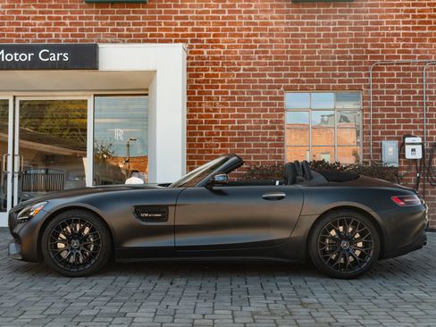 Used 2021 Mercedes-Benz AMG GT Roadster w/ AMG Stealth Edition image 5