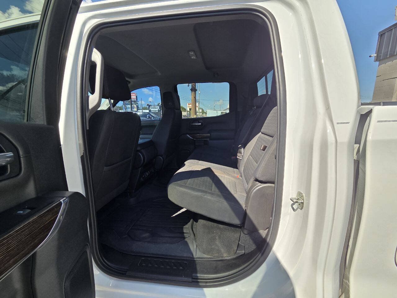 Used 2019 GMC Sierra 1500 SLE w/ SLE Value Package AWD/4WD image 17