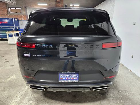 Used 2025 Land Rover Range Rover Sport SE image 51