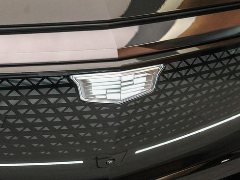 New 2026 Cadillac Lyriq V image 9