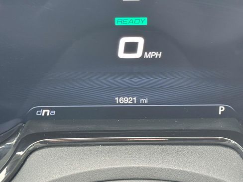 Used 2024 Alfa Romeo Tonale Ti image 23