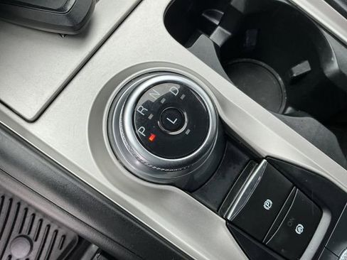 Used 2021 Ford Explorer XLT image 31