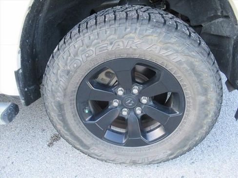 Used 2023 RAM 1500 Big Horn AWD/4WD image 5