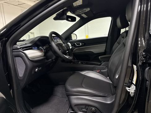 New 2026 Jeep Compass Limited AWD/4WD image 19