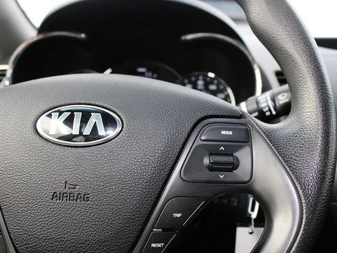 Used 2017 Kia Forte LX FWD image 9