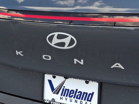 Used 2024 Hyundai Kona SEL AWD/4WD image 21