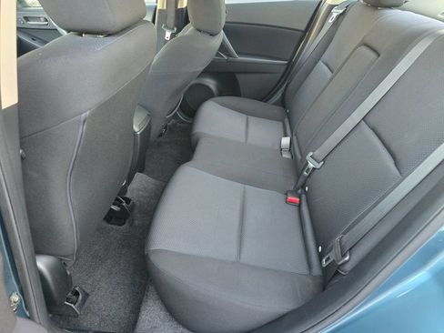 Used 2011 MAZDA MAZDA3 i Touring FWD image 11