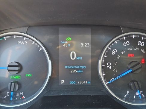 Used 2022 Toyota RAV4 XLE w/ Convenience Package image 22