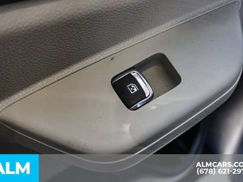 Used 2025 Kia Carnival SX w/ SX Dark Edition Package FWD image 34