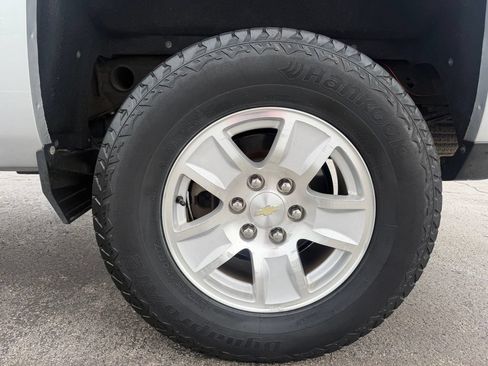 Used 2018 Chevrolet Silverado 1500 LT w/ All Star Edition AWD/4WD image 19