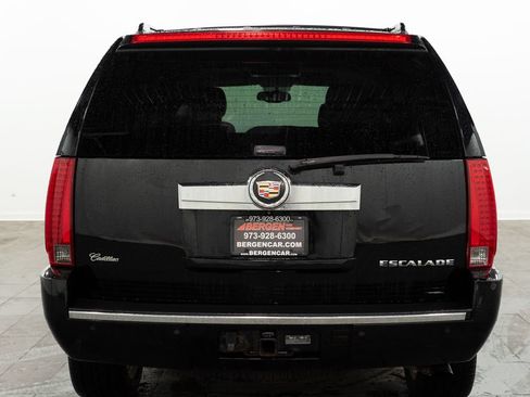Used 2014 Cadillac Escalade Luxury AWD/4WD image 13