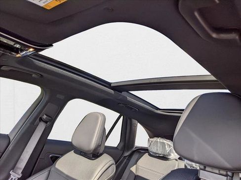 Used 2026 Mercedes-Benz GLC 300 4MATIC image 14