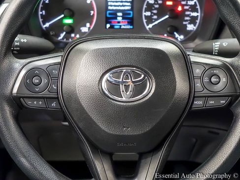 Used 2025 Toyota Corolla Cross AWD Hybrid image 18