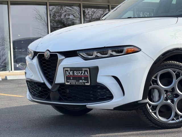 Used 2024 Alfa Romeo Tonale Ti AWD/4WD image 25