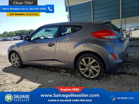 Used 2016 Hyundai Veloster FWD image 3