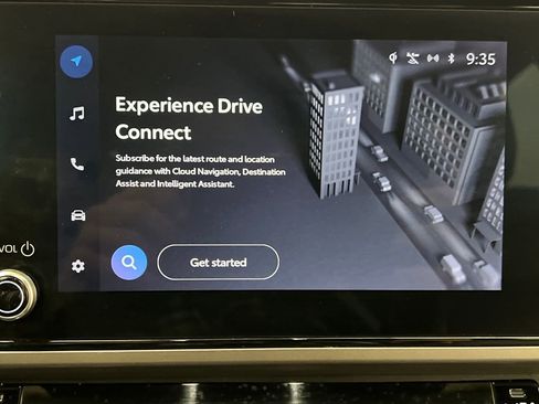 Used 2025 Toyota Camry SE image 50