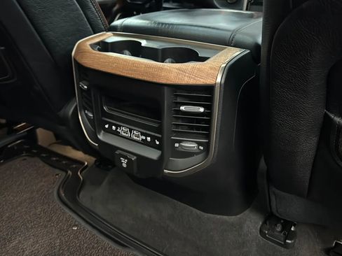 Used 2019 RAM 1500 Limited image 29