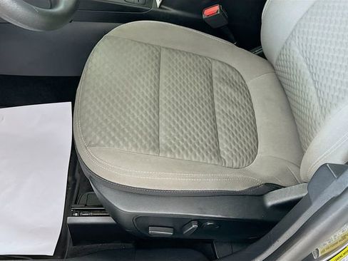 Used 2020 Ford Escape SE image 20