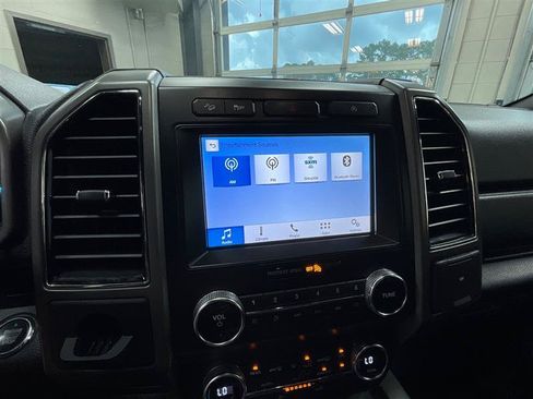 Used 2019 Ford Expedition Max XLT AWD/4WD image 15