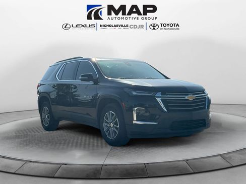 Used 2023 Chevrolet Traverse LT FWD image 7
