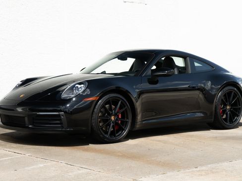 Used 2023 Porsche 911 Carrera S RWD image 2