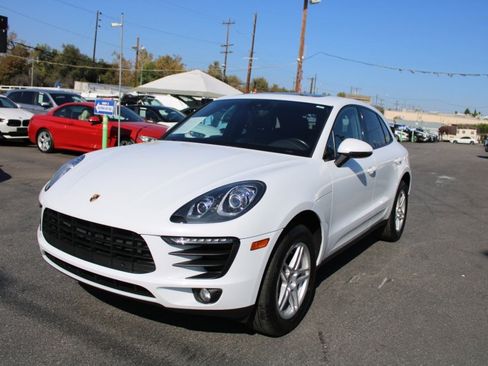 Used 2018 Porsche Macan image 3