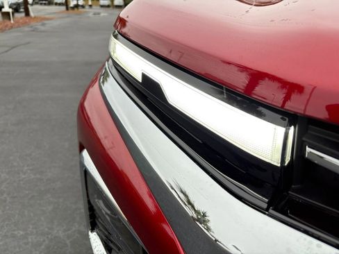 New 2025 Chevrolet Traverse LT w/ LPO, Floor Liner Package image 28