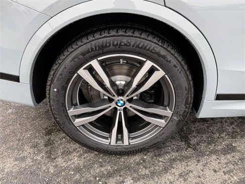 New 2026 BMW X7 xDrive40i image 17