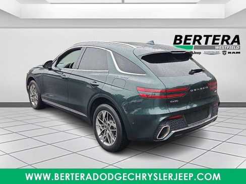 Used 2022 Genesis GV70 2.5T w/ Advanced Package image 4