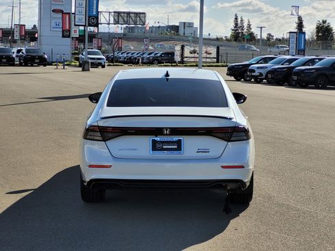 Used 2024 Honda Accord Sport image 6