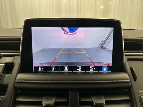 Used 2021 Chevrolet Tahoe RST w/ Luxury Package AWD/4WD image 25