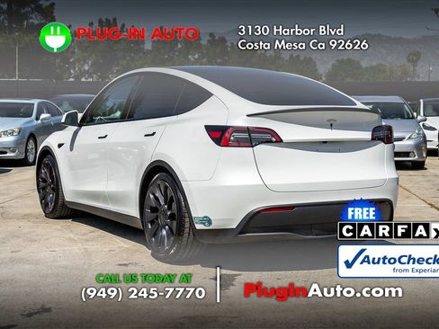 Used 2024 Tesla Model Y Performance AWD/4WD image 2