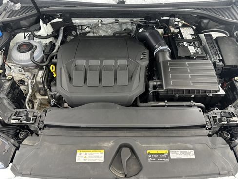 Certified 2025 Audi Q3 2.0T Premium image 11